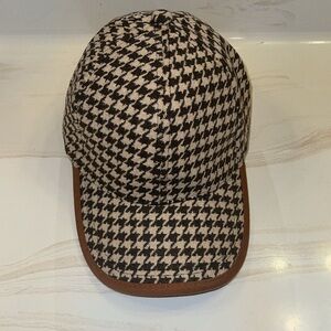 New, never worn tweed baseball style cap